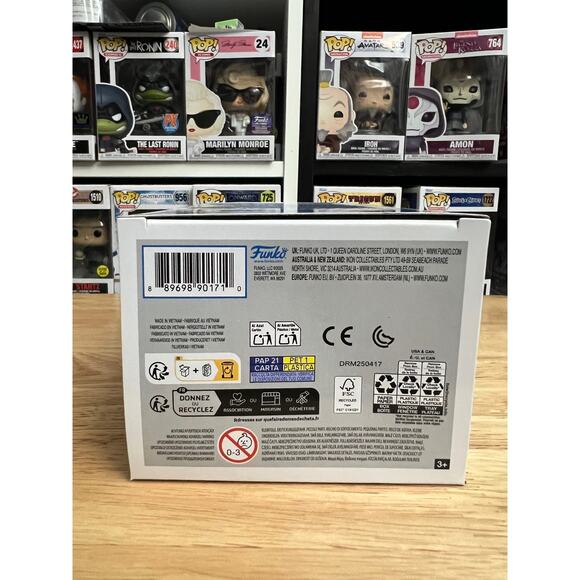 LIMITED SHOW EDITION 2500 PIECE Captain Proto Funko Pop Airlines Fundays 2025 - Picture 6 of 6